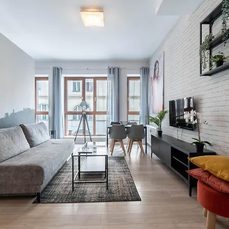 Old Town Spot Apartment